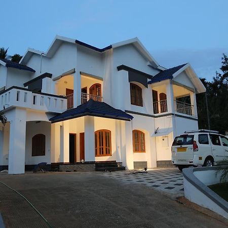 Apartamento Dreamnest Residency Kalpetta Exterior foto